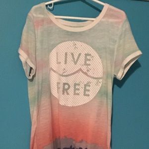 Loose Graphic “Live Free” Tee